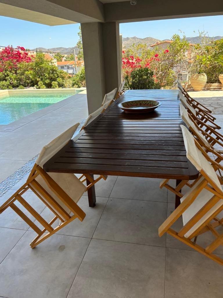 Waves Villa Anavyssos Luaran gambar